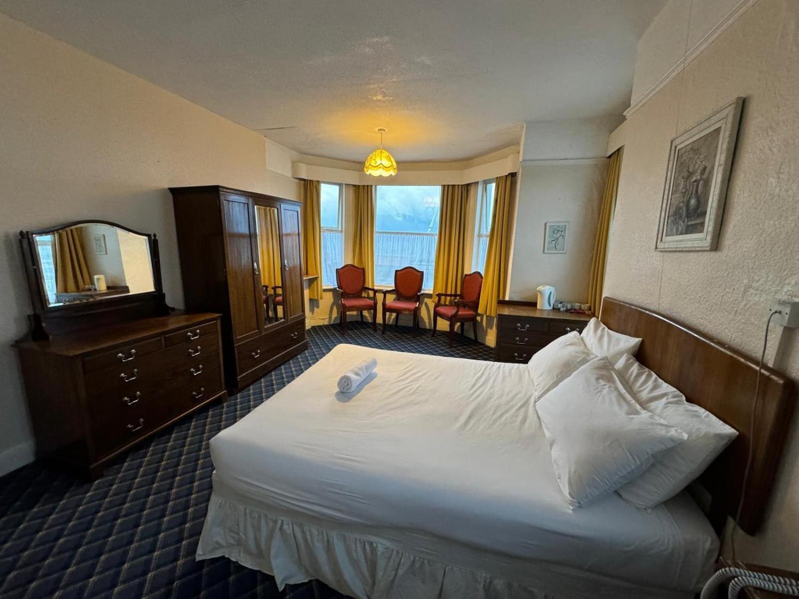 Royal Hotel Great Yarmouth Bagian luar foto